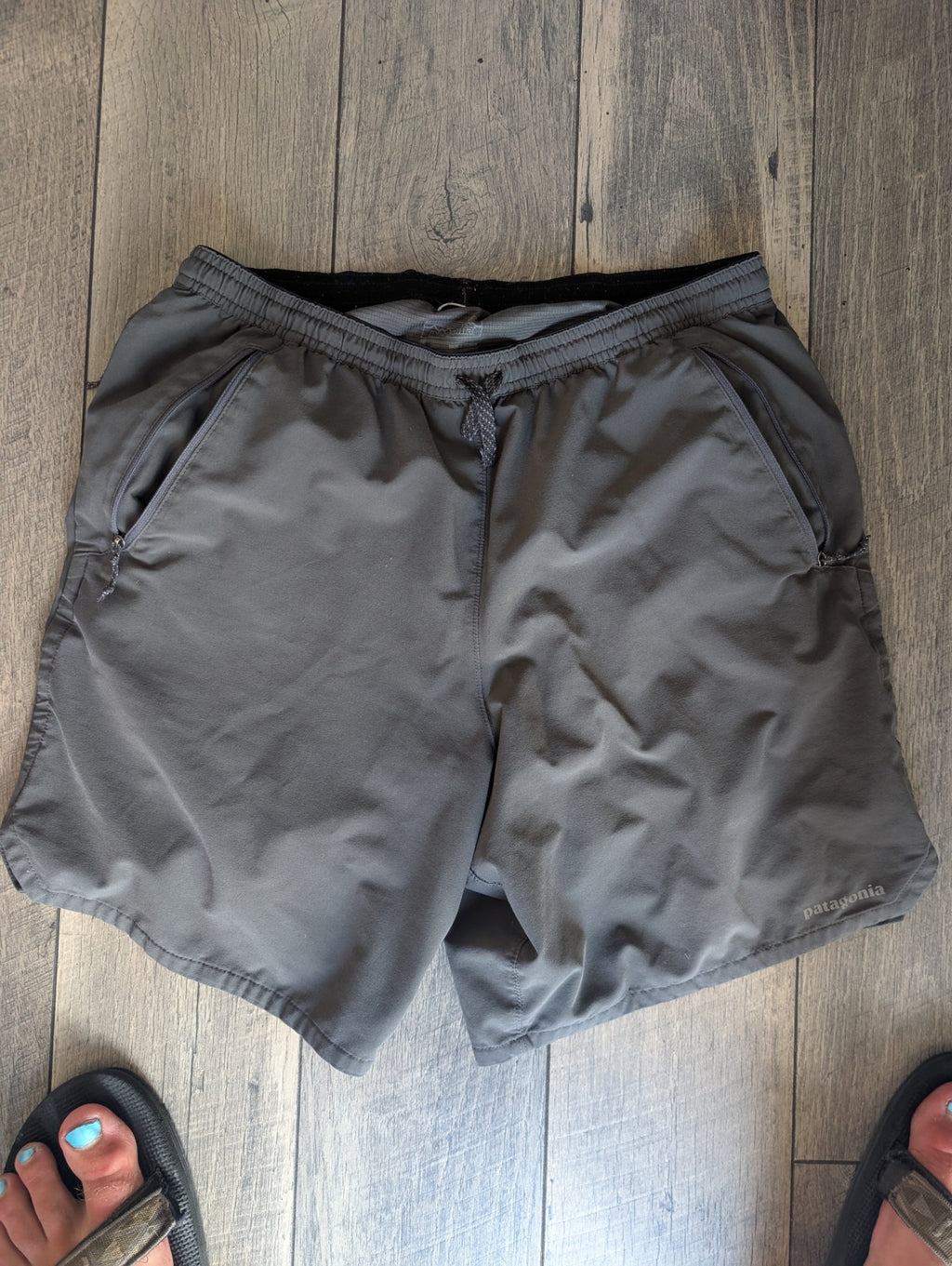 Patagonia Athletic Shorts M Grey