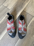 Scarpa Shoes (Climbing) 42 Grey/Red Helix 