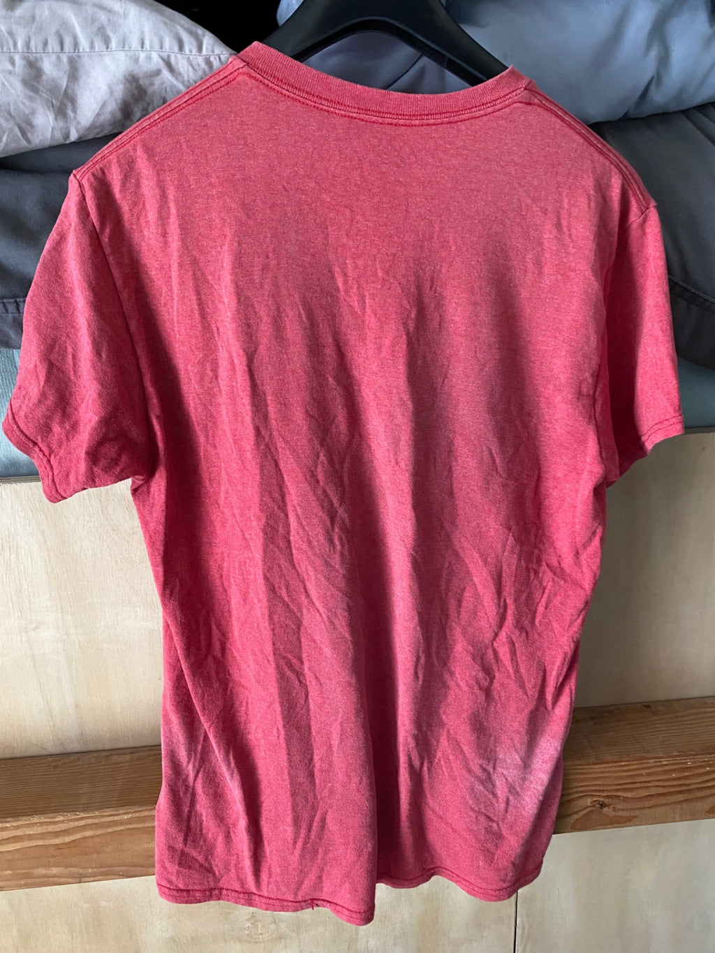 The Gorge T-Shirt M Red/ Carabiner