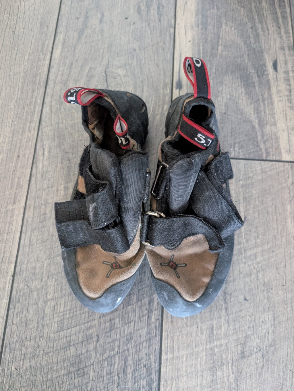 5.10 Shoes (Climbing) 37 Brown Anasazi