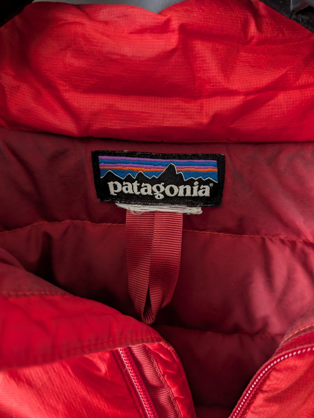 Patagonia Down Jacket (Full Zip/ No Hood) M Red