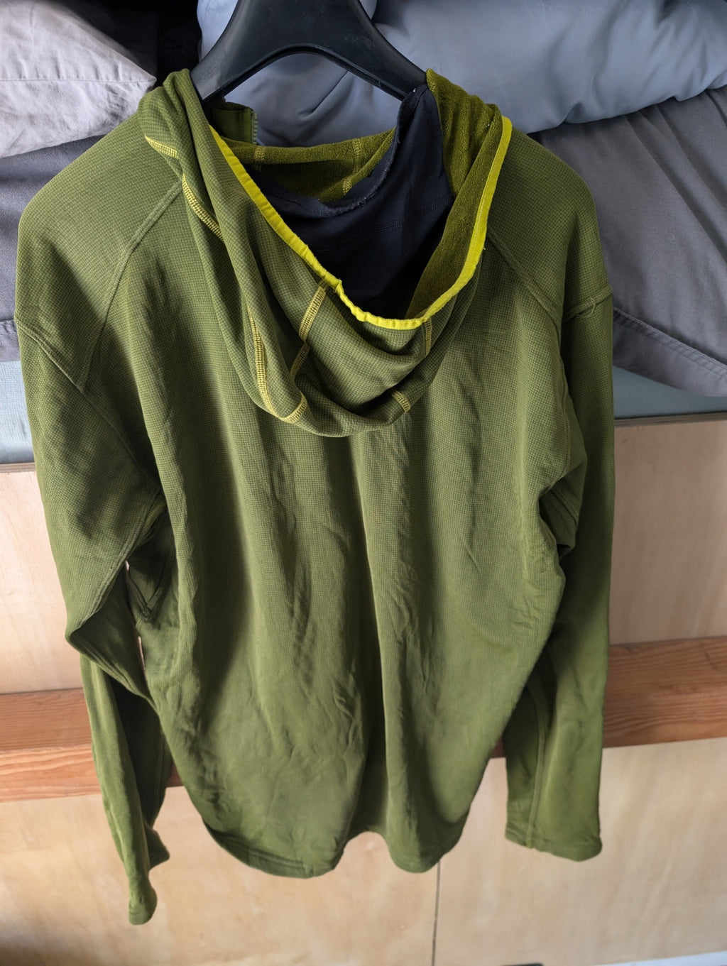 Arcteryx Thermal Top (Full Zip)(Hood) XL Green/Yellow Polartec