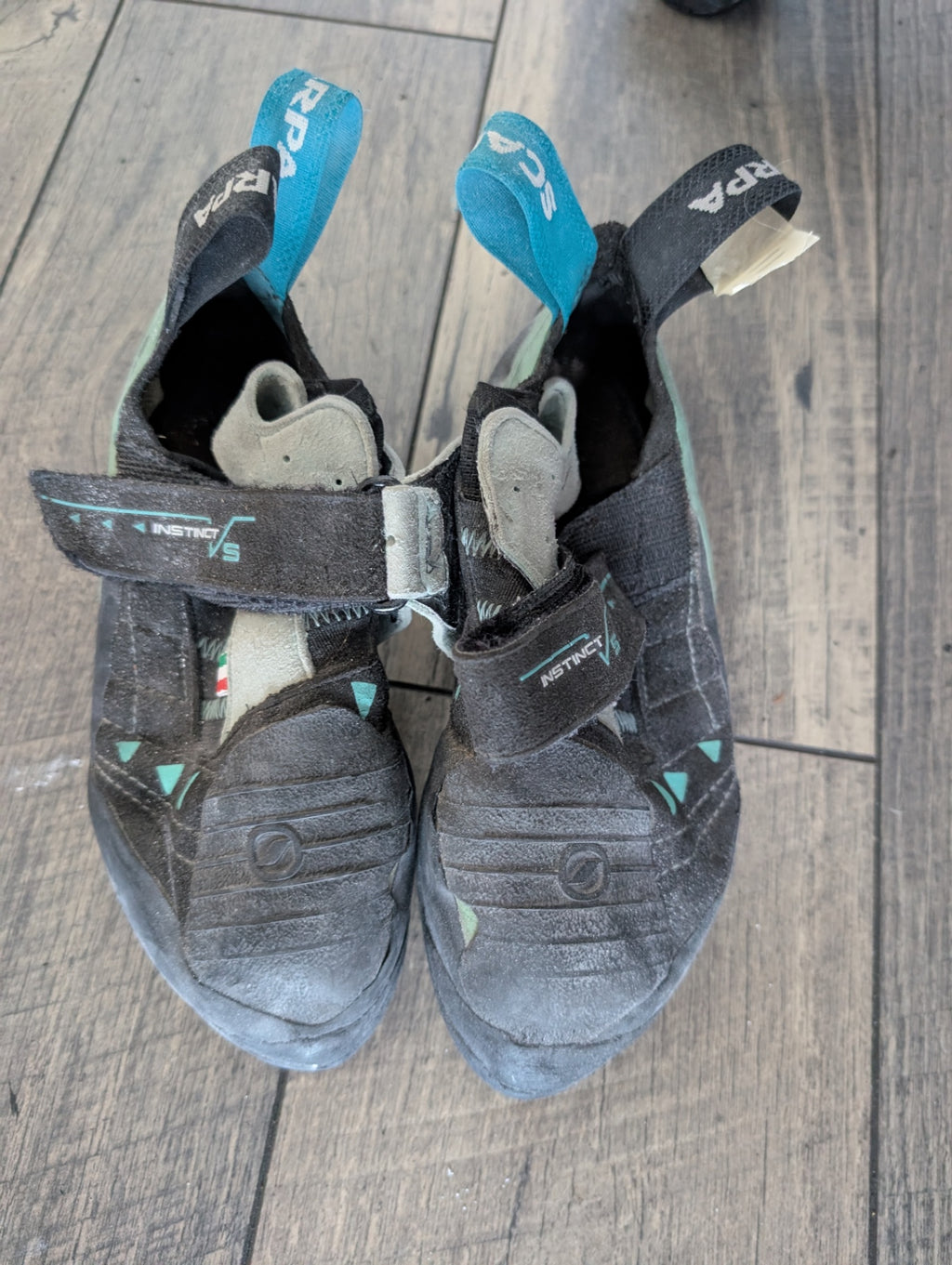 Scarpa Shoes (Climbing) 37 Teal Instinct VS