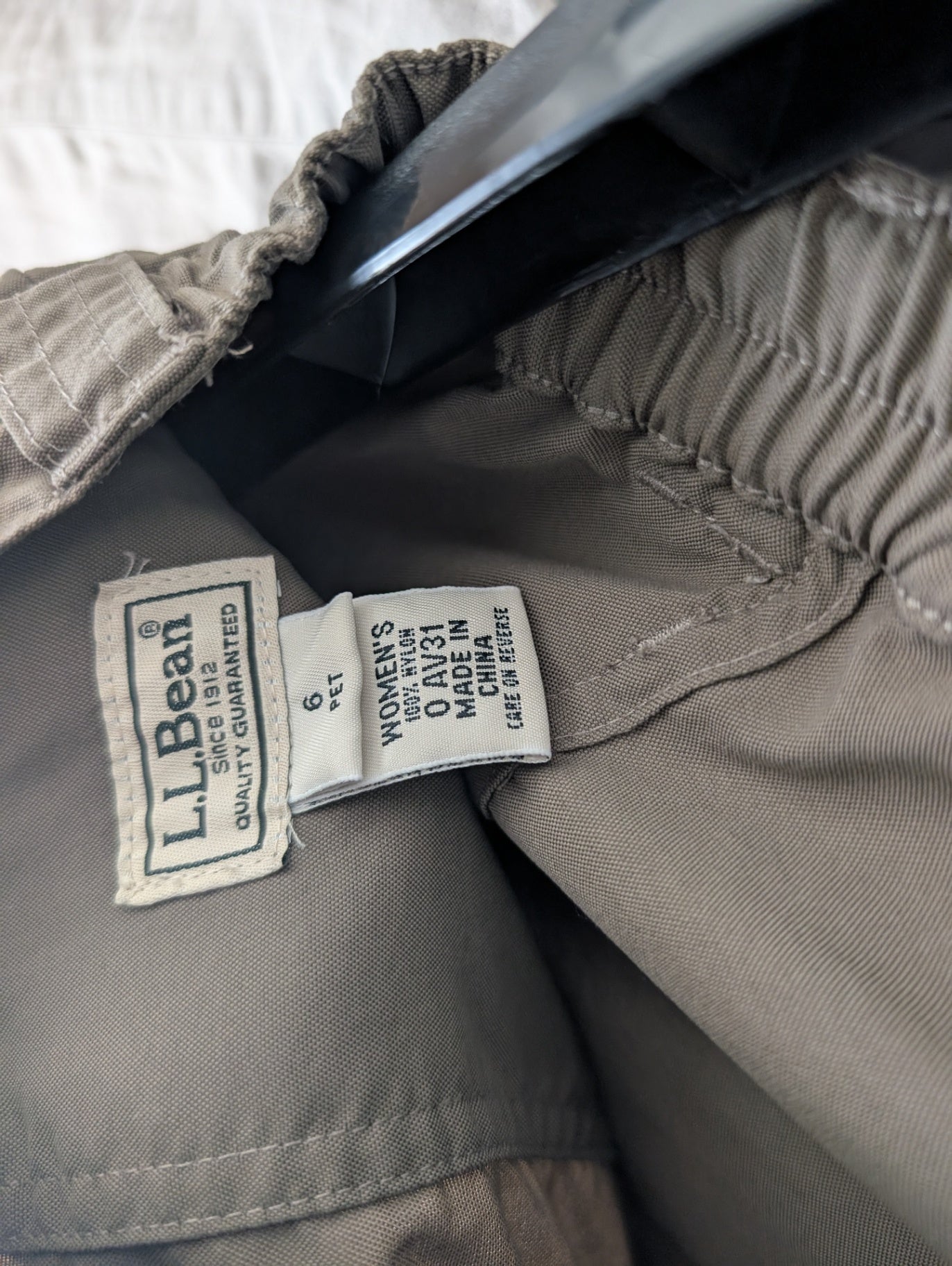 LL Bean Pants (Hiking)(Slim-Fit) 6 Grey