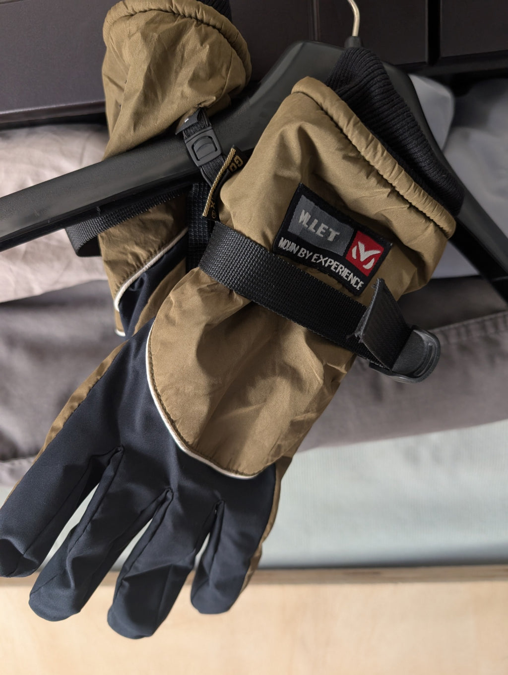 Millet Gloves (Snow) L Green