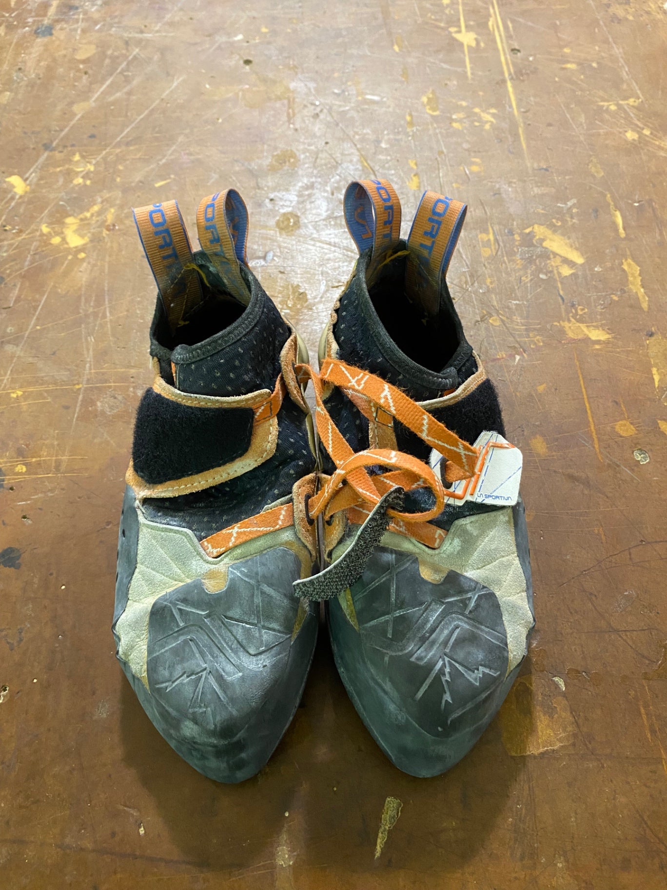 La Sportiva Solutions Shoes (Climbing) 40 White/Orange