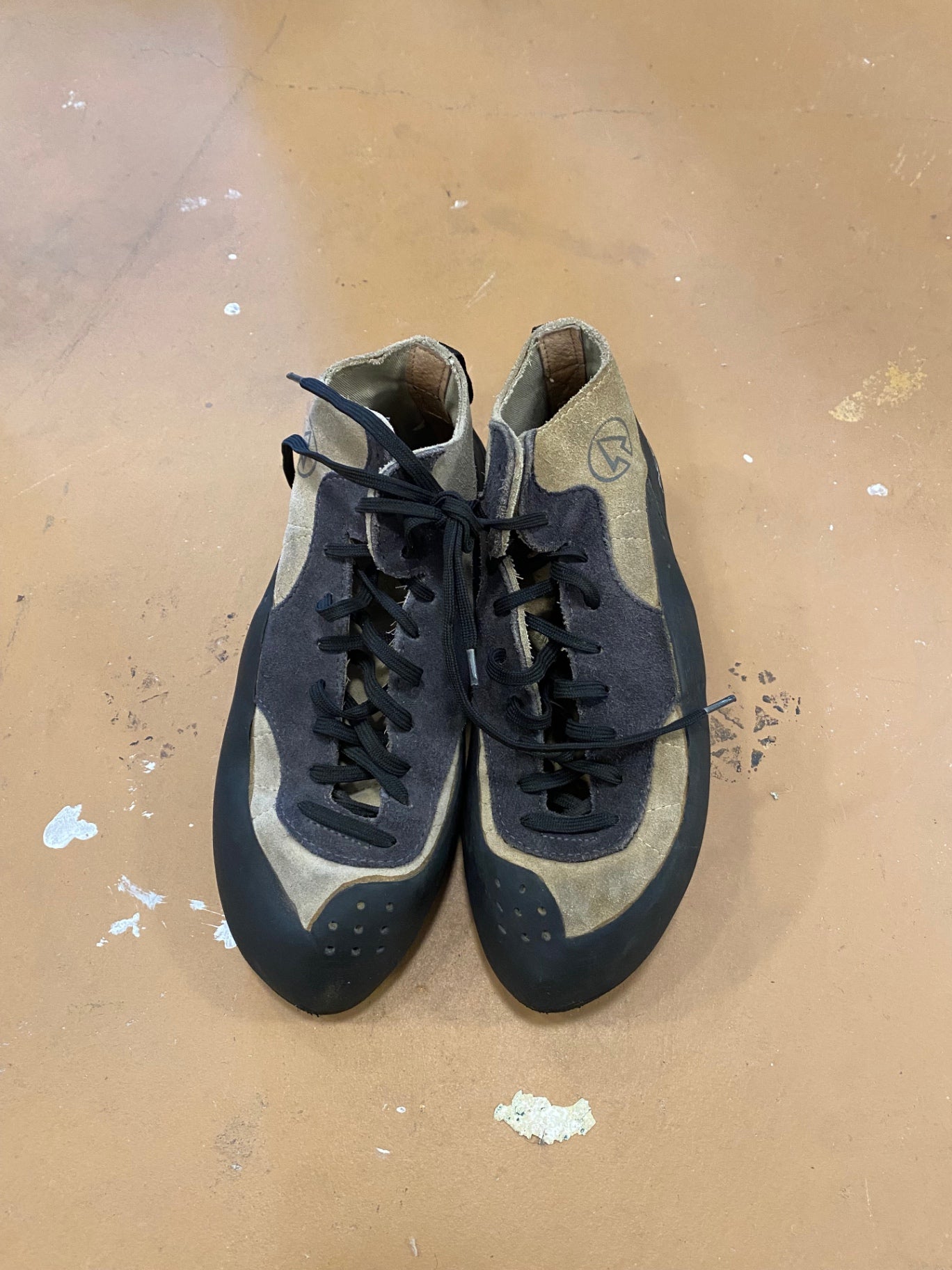 Acopa Shoes (Climbing) Brown JB Rock High Top