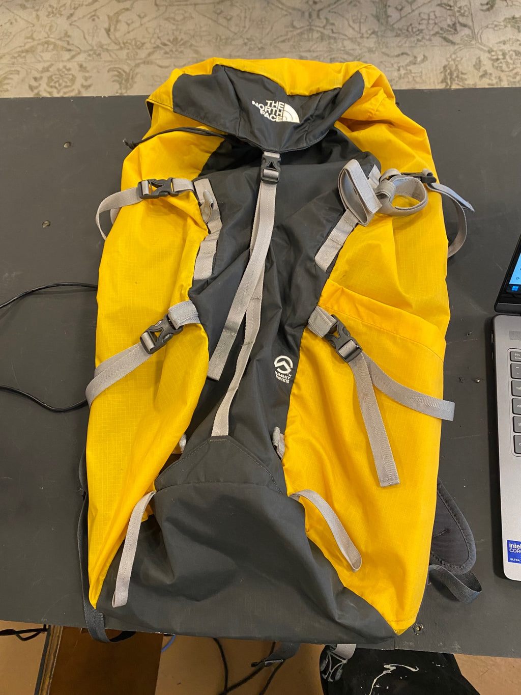 The North Face Verto 32L Backpack Yellow/Black