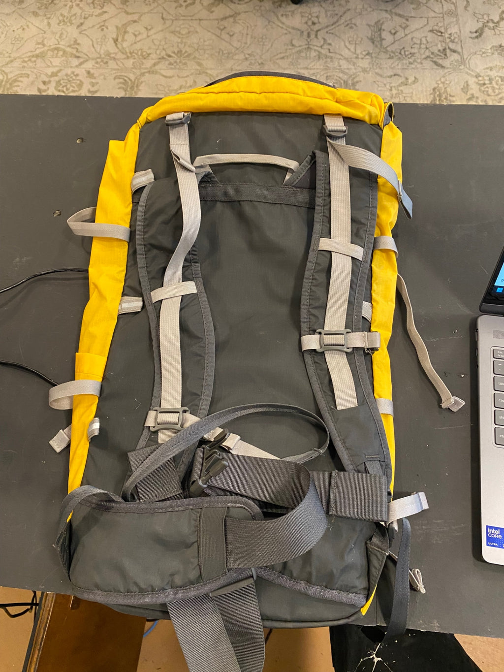The North Face Verto 32L Backpack Yellow/Black