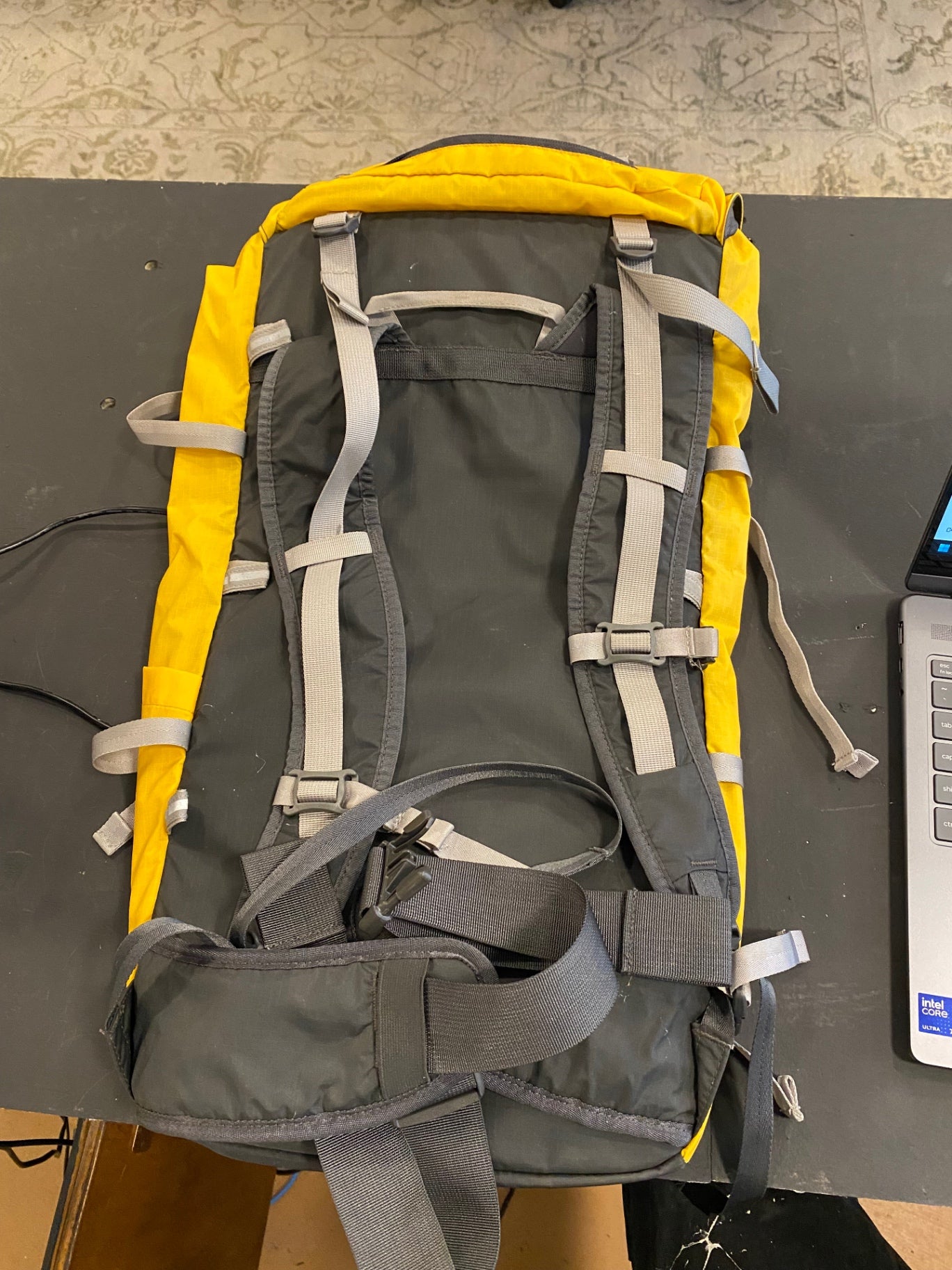 The North Face Verto 32L Backpack Yellow/Black