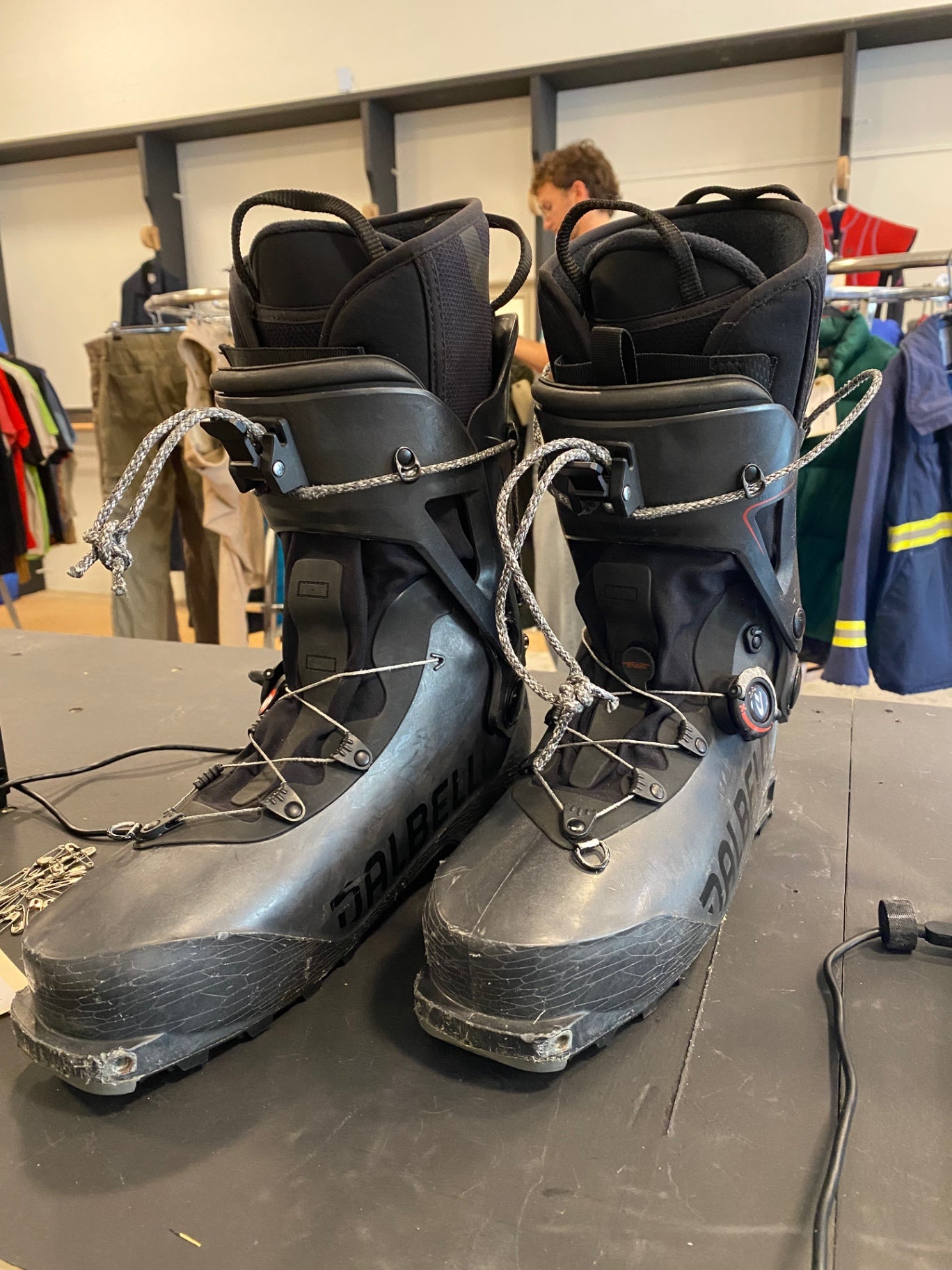 Dalbello Quantum Asolo Factory Alpine Touring Boot - 2022 M 28.5 Black/Red