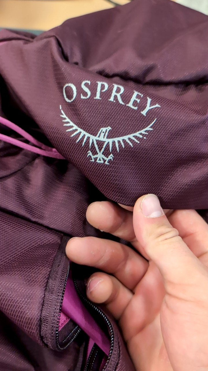 Osprey Backpack 36L - S/M Maroon Sirrus