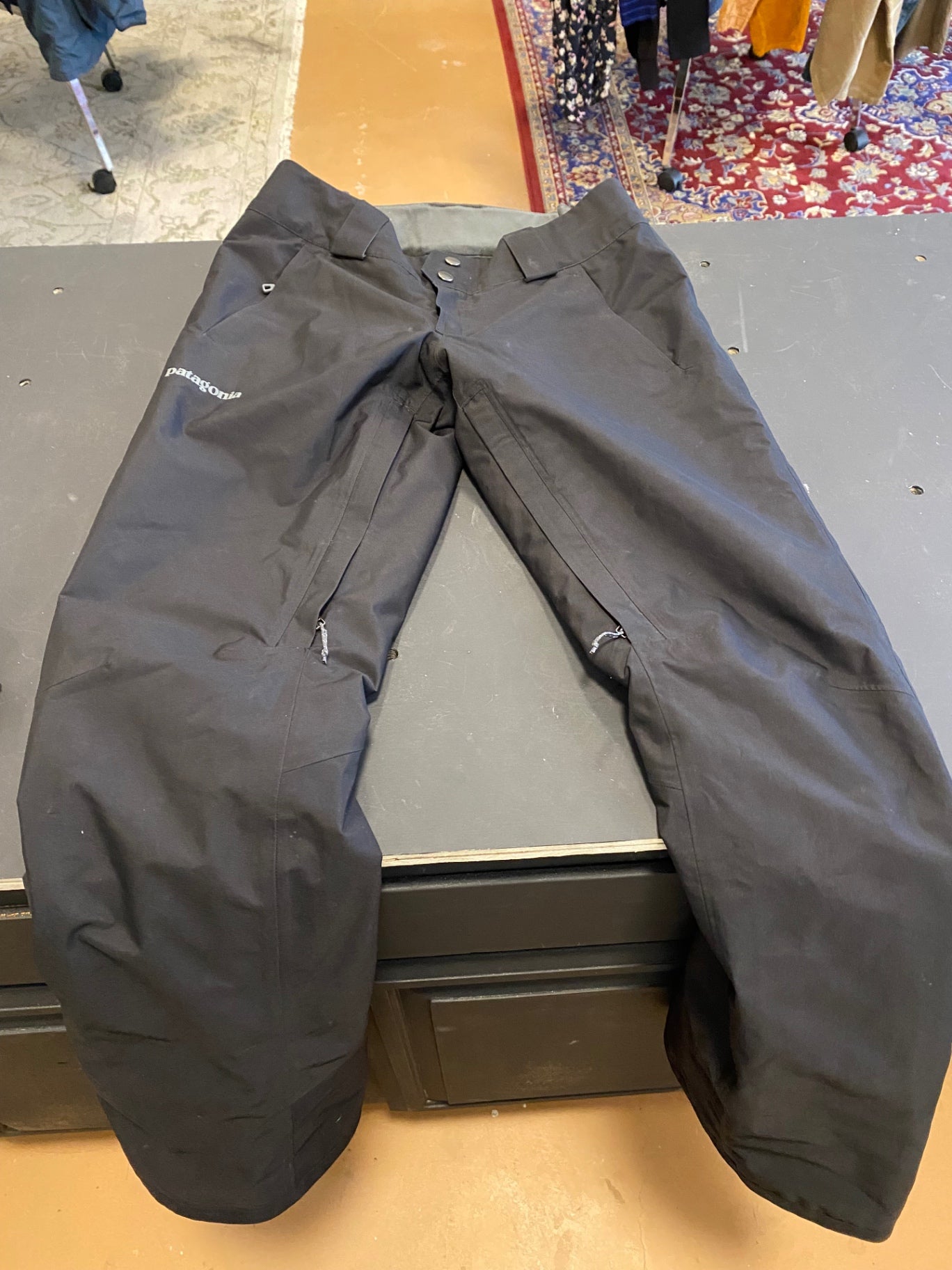 Patagonia Insulated Snowbelle Pants (Snow) XS Black