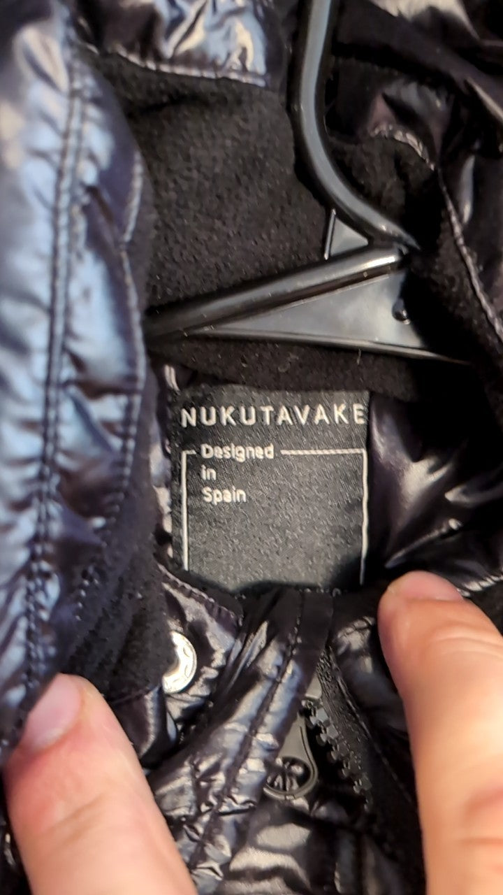 NUKUTAVAKE Jacket (Full Zip/Snow) 10 Shiny Black