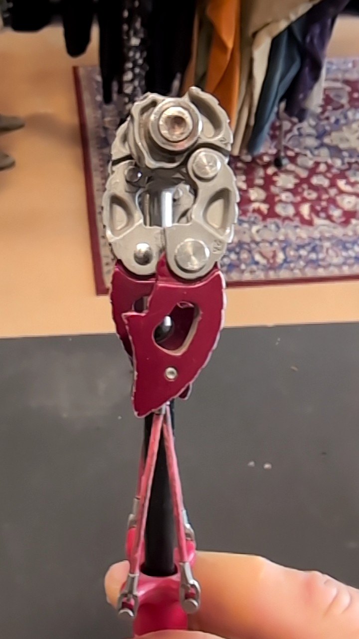 Omega Pacific Climbing Hardware (Cam) Link Cam Red