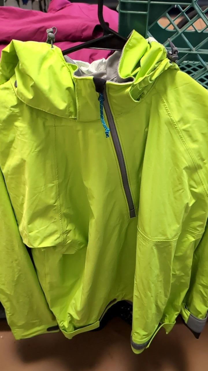 Kokatat Rain Jacket L Green