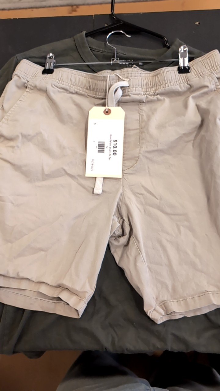 Goodfellow Shorts M Tan