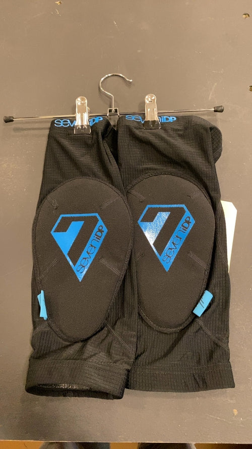 7iDP Sam Hill Kneepads (Cycling) M Black/Blue