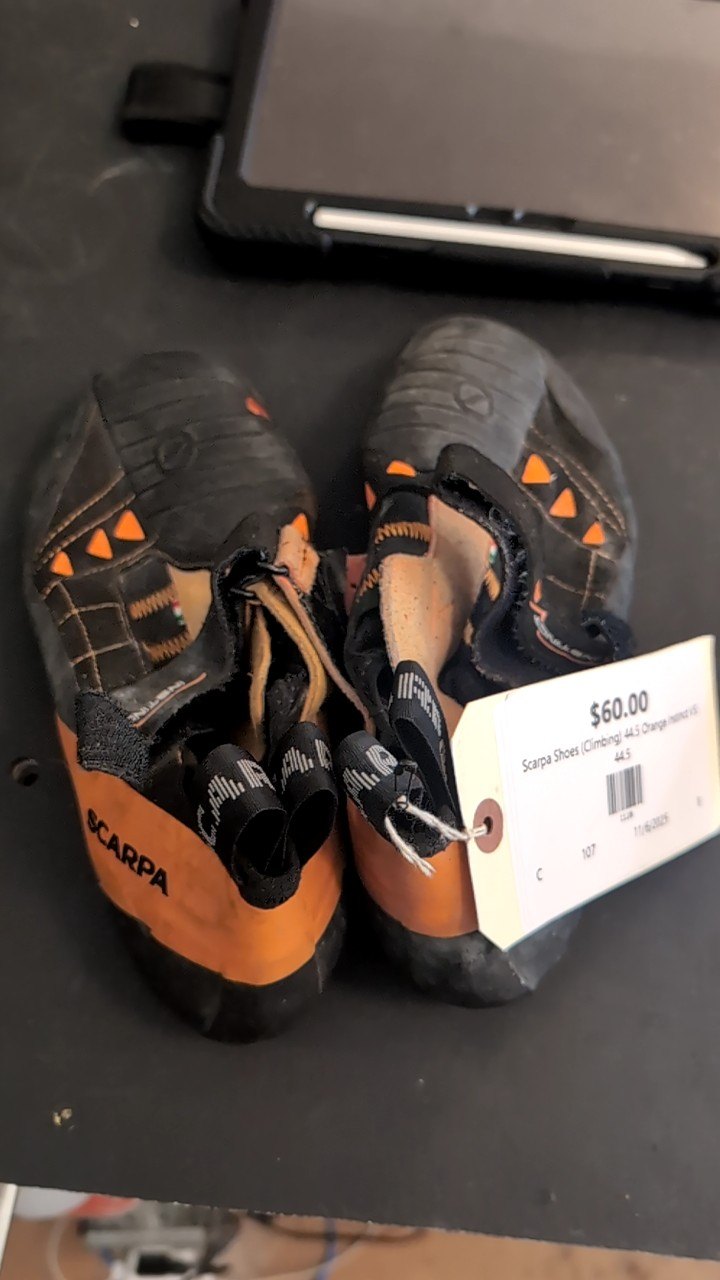Scarpa Shoes (Climbing) 44.5 Orange Instinct VS