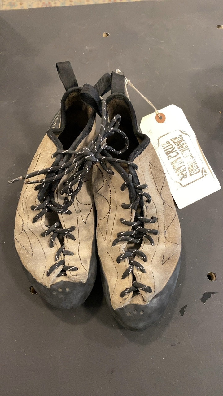Mad Rock Shoes (Climbing) 9.5/42.5 Phoenix Lace