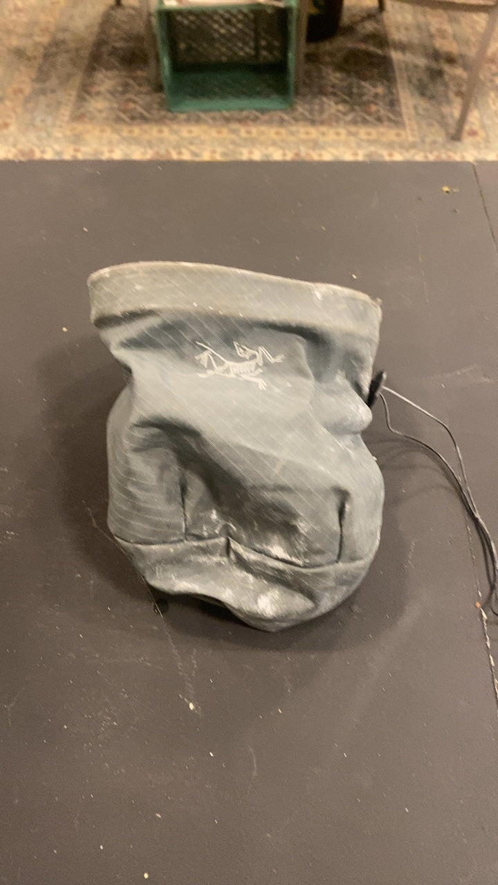 Arcteryx Chalk Bag Grey