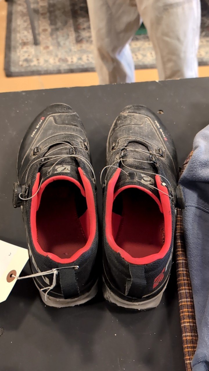 5.10 Shoes (Biking) 11 Black Kestral