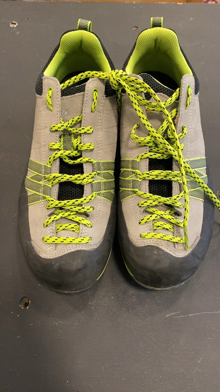 Scarpa Crux W Shoes (Climbing Approach) 39.5/8 Grey/Green