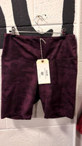 Danskin Shorts L Purple Camo