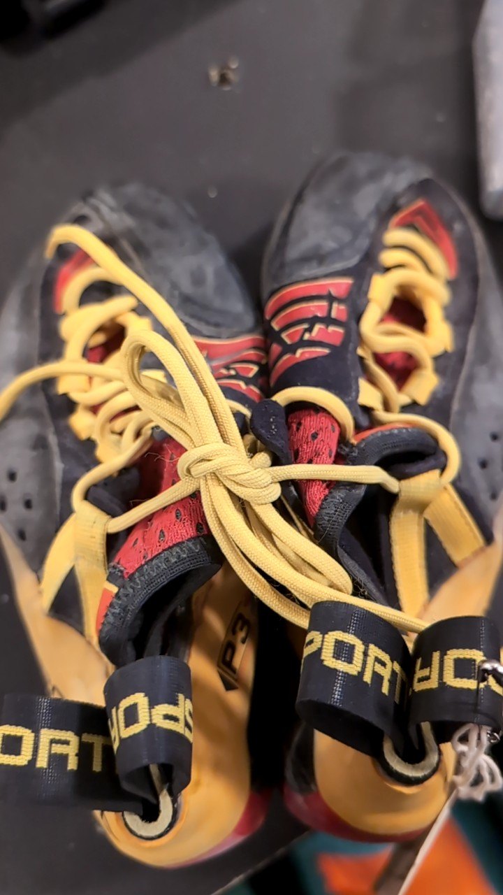 La Sportiva Shoes (Climbing) 37/5 Genius