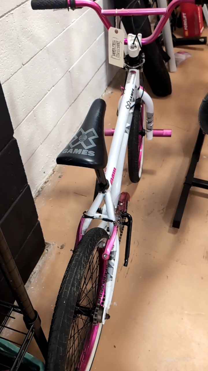 Flow Bike X Games BMX