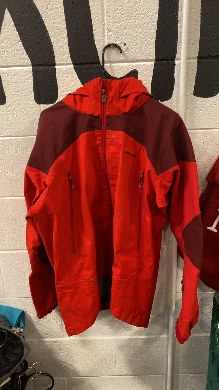 Patagonia CSS Soft Shell Jacket (Snow) (Shell) M Red