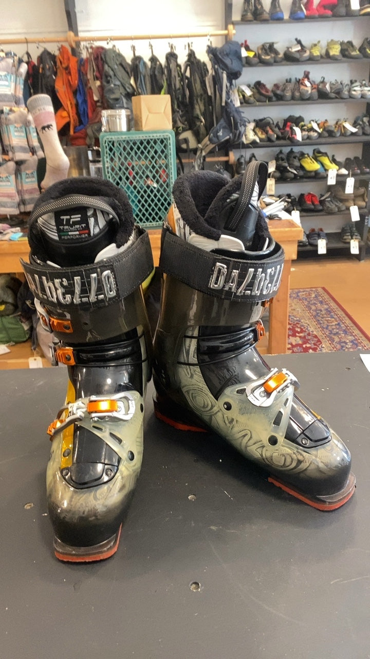 2012 Dalbello Boss Shoes (Ski Boots) 29.5 Black/Orange/White