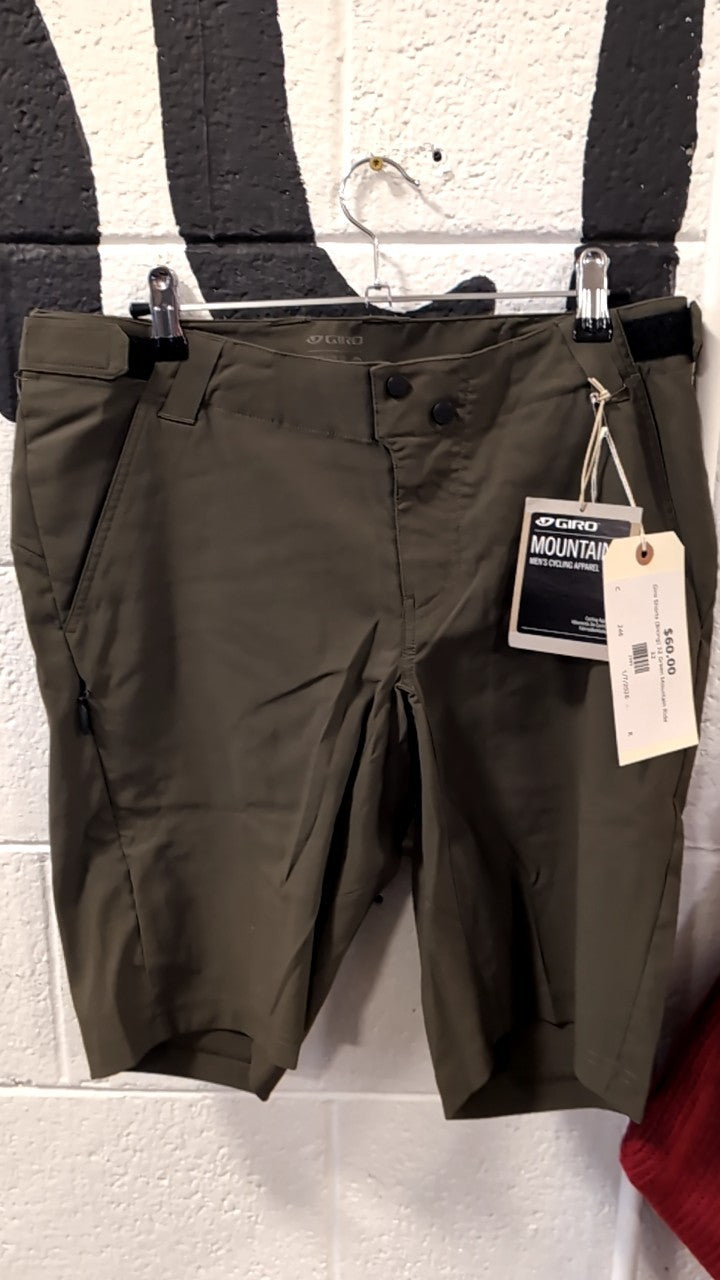 Giro Shorts (Biking) 32 Green Mountain Ride
