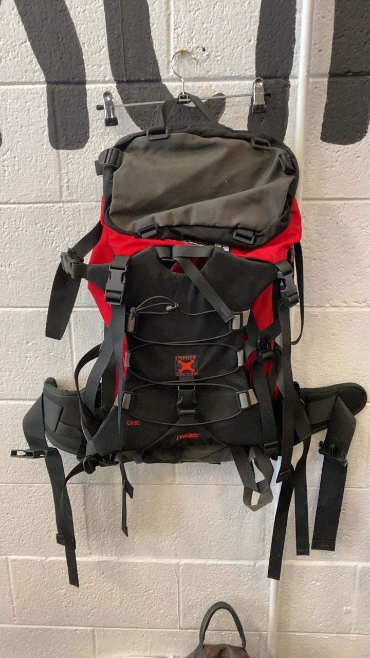 Osprey Vector 1 Finesse Backpack M Black/Red