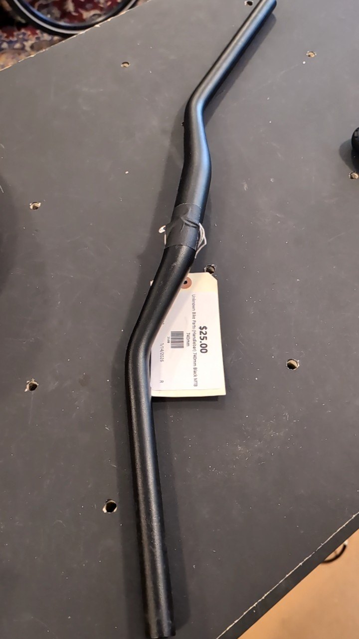 Unknown Bike Parts (Handlebar) 740mm Black MTB