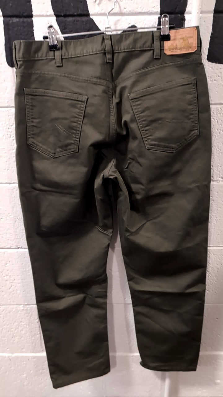 Patagonia Pants 33 Green Twill Traveler