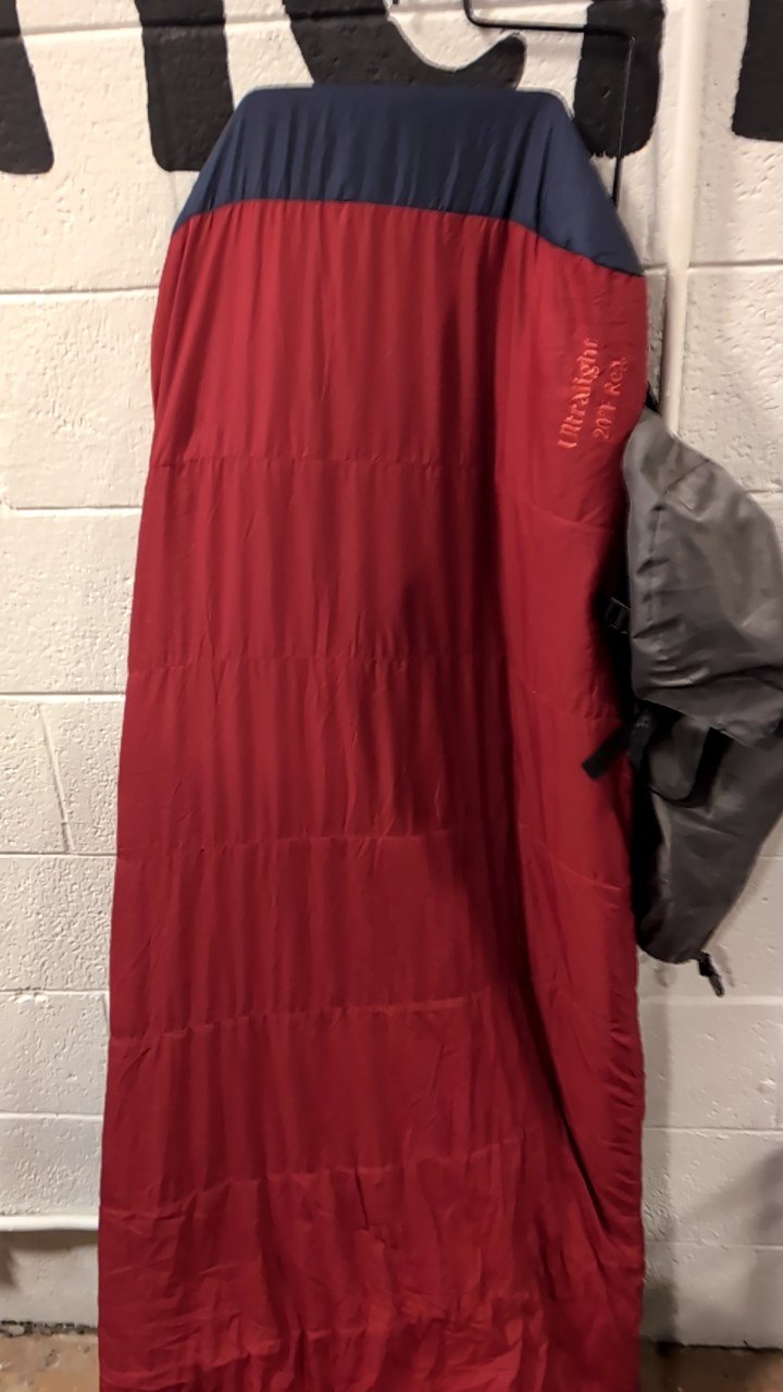 LL Bean Sleeping Bag Regular Red Ultralight Rectangular 20deg