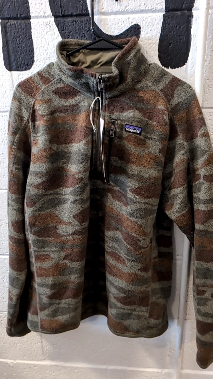 Patagonia Jacket M Camo Better Sweater