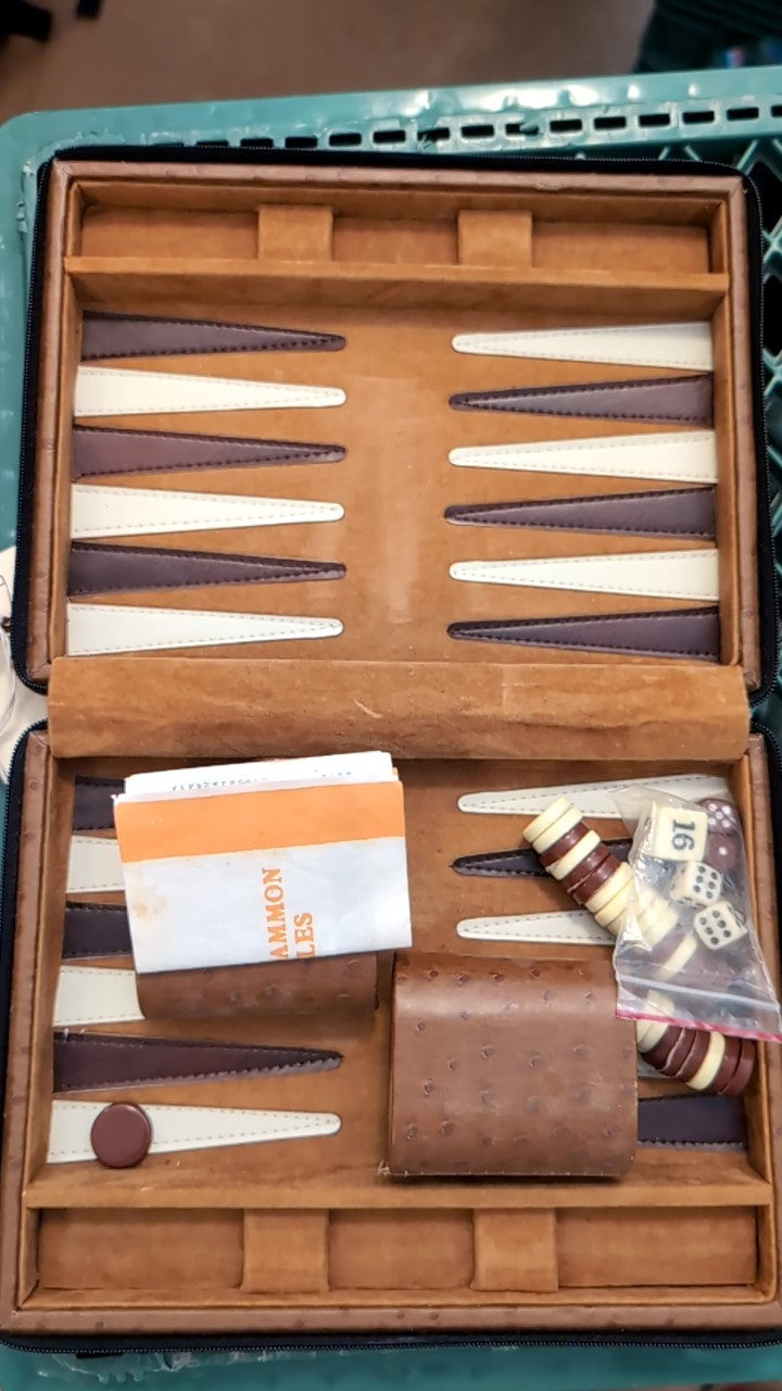 Game Travel Backgammon