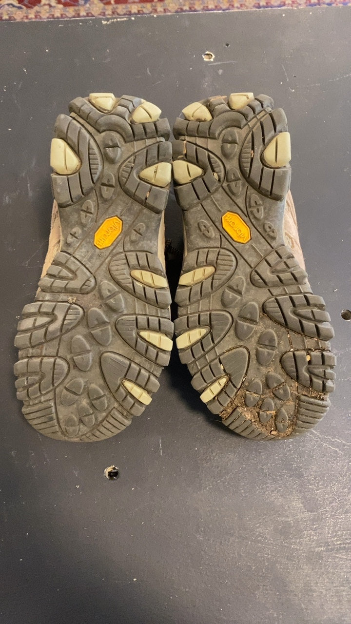Merrell Moab 3 Low Shoes (Hiking Boots) 8.5 Brown
