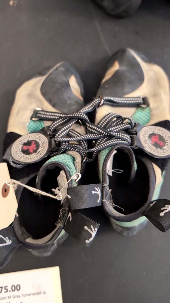 Tenaya Shoes (Climbing) 6.5/38.5 Oasi