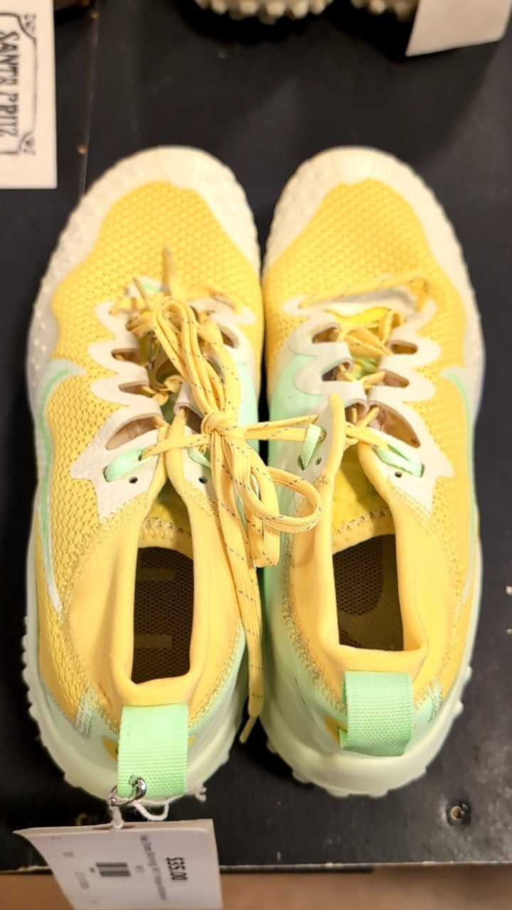 Nike Shoes (Running) W11 Yellow Wildhorse 7