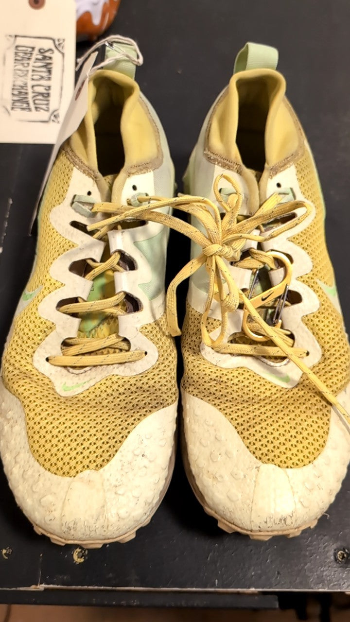 Nike Shoes (Running) W9.5 Yellow Wildhorse