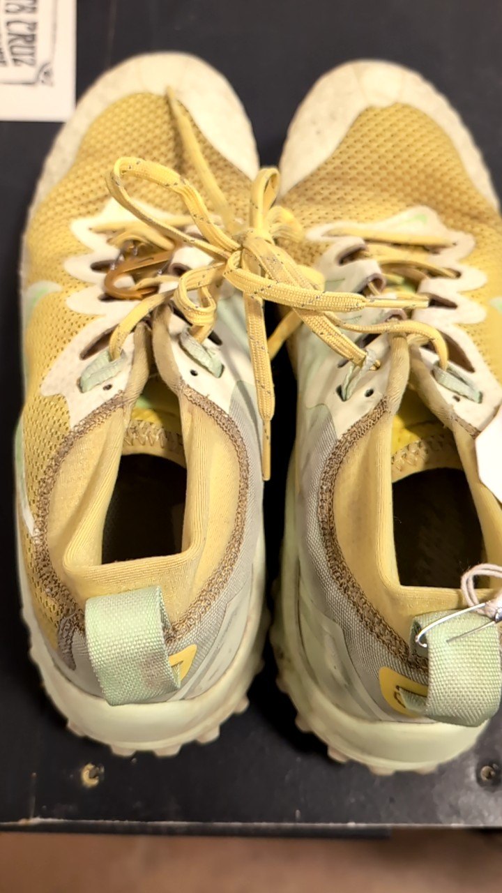 Nike Shoes (Running) W9.5 Yellow Wildhorse