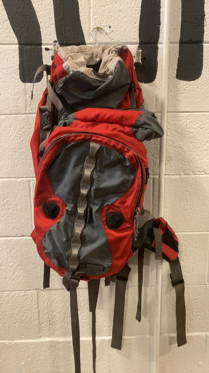 REI Gemini 50L Backpack M Red