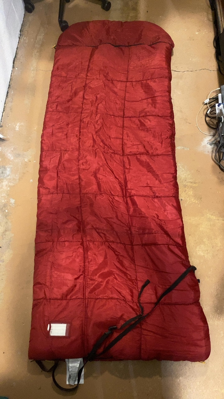 Wenger Sleeping Bag (Synthetic) Red