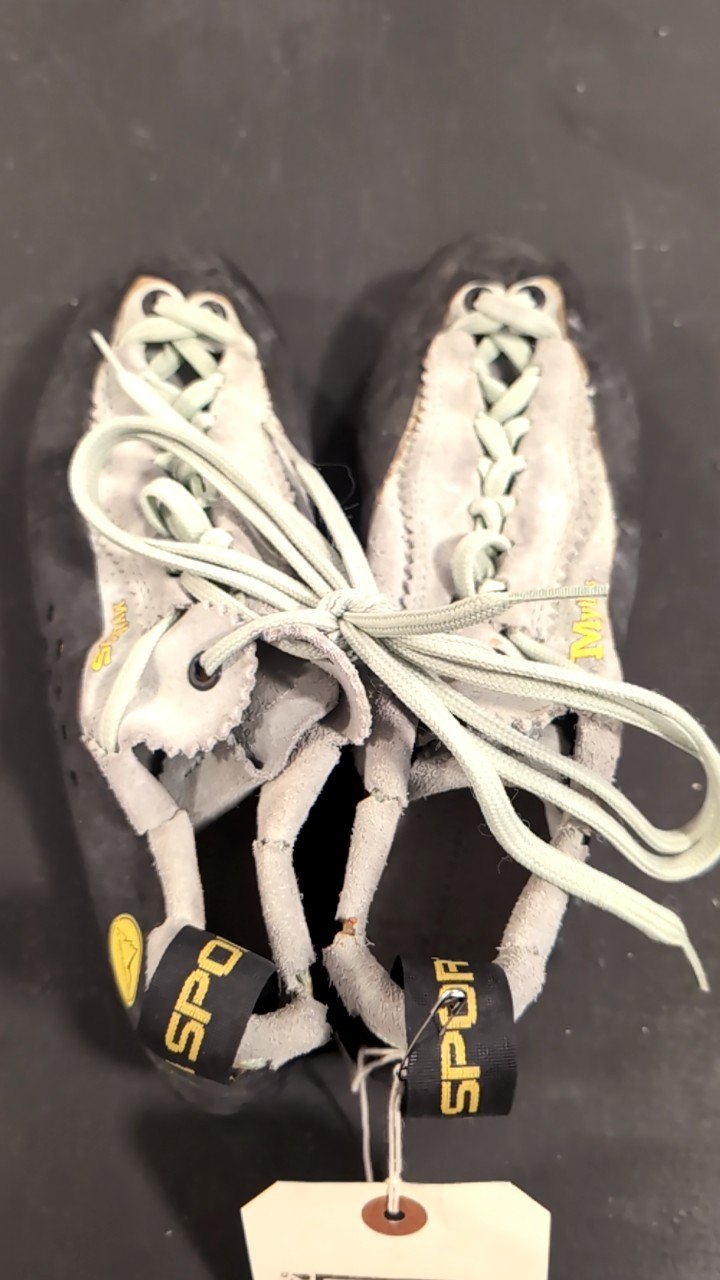 La Sportiva Shoes (Climbing) 6.5/37.5 Green Mythos
