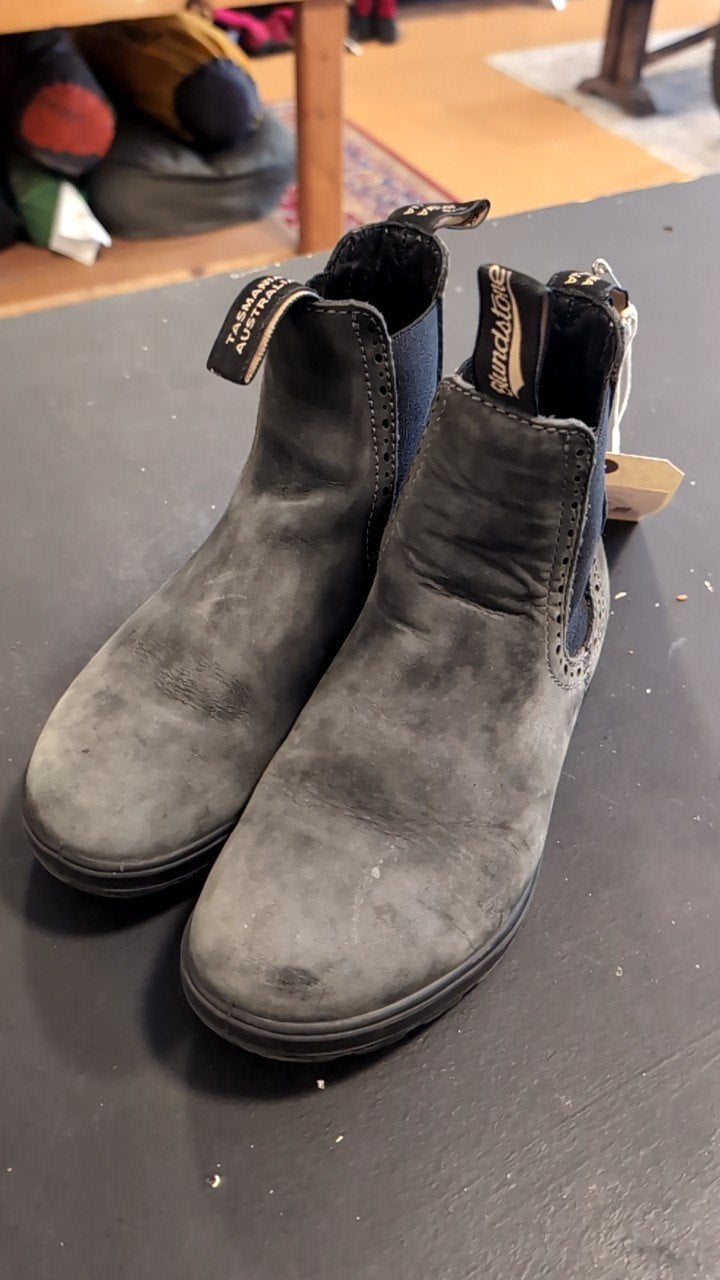 Blundstone Boots 3.5 Green