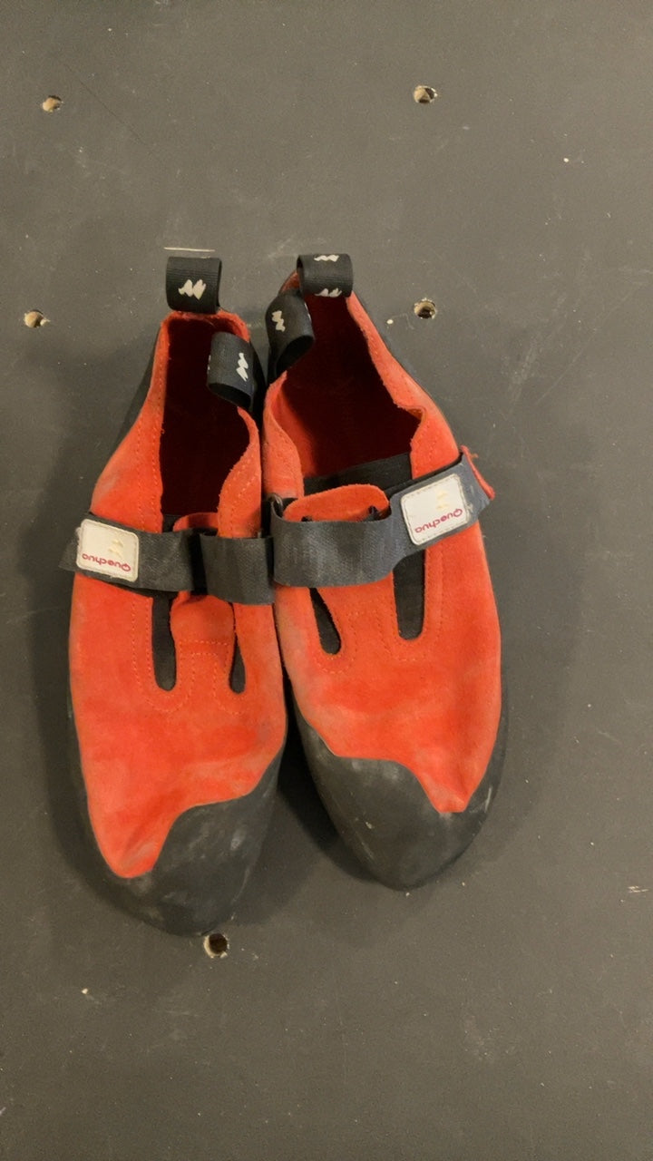 Quechua Shoes (Climbing) 10/44 Red Slippers