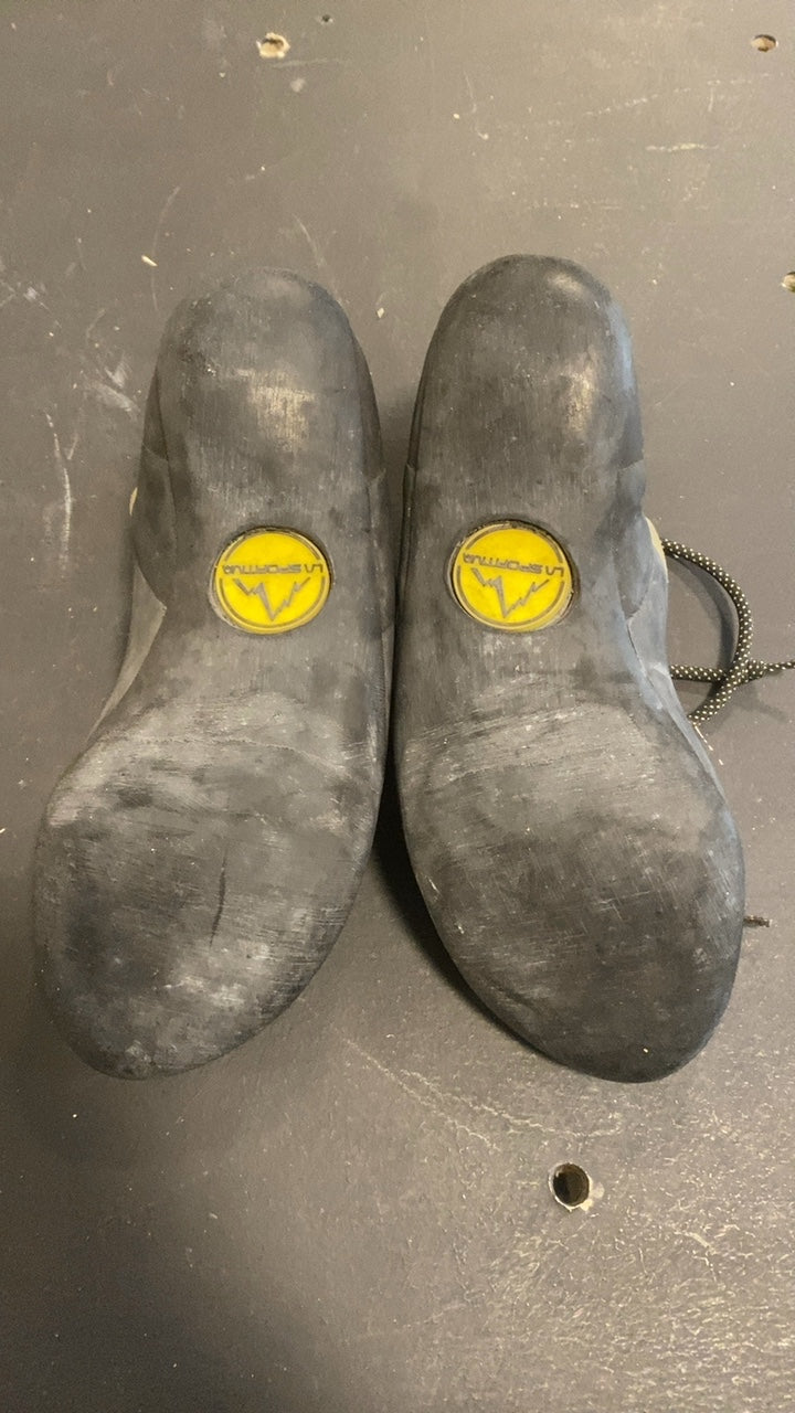 La Sportiva Miura Climbing Shoes 35.5/4 Yellow/Black